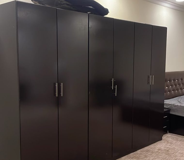 bedroom wardrobe in Qatar for sale